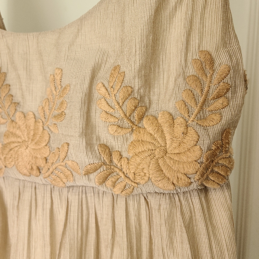 Apron style tunic - Picture 3 of 3